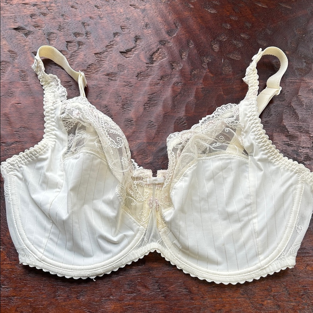Chantelle White Lace Bra